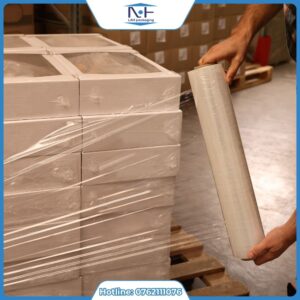 Màng PE Quấn Hàng Chất Lượng Cao | Giá Xưởng Lê Ánh Hoa Packaging